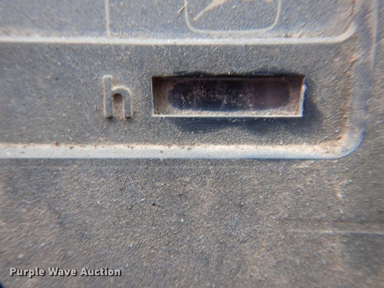 image for item DI0274 1983 John Deere 8450  4WD tractor