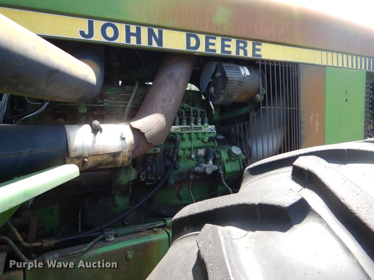 image for item DI0274 1983 John Deere 8450  4WD tractor