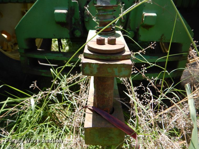 image for item DI0274 1983 John Deere 8450  4WD tractor