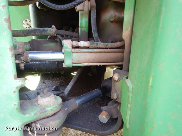 image for item DI0274 1983 John Deere 8450  4WD tractor