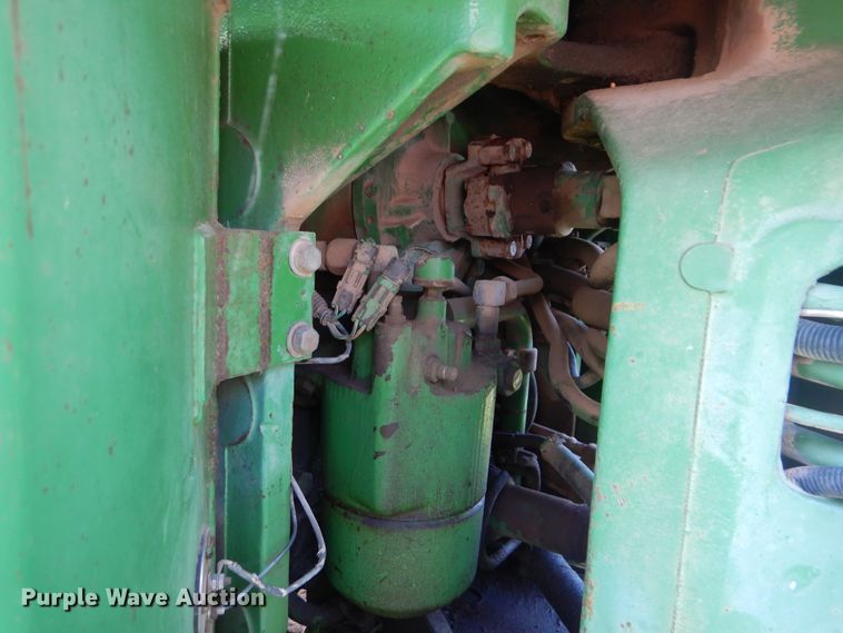 image for item DI0274 1983 John Deere 8450  4WD tractor