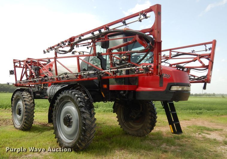 image for item DI5267 2011 Case IH Patriot 3330 sprayer