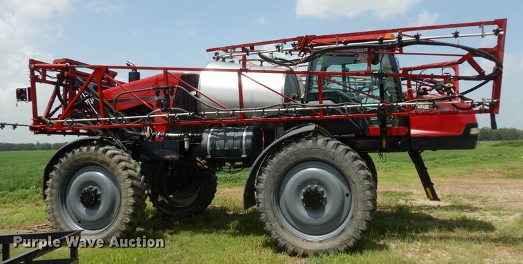 image for item DI5267 2011 Case IH Patriot 3330 sprayer