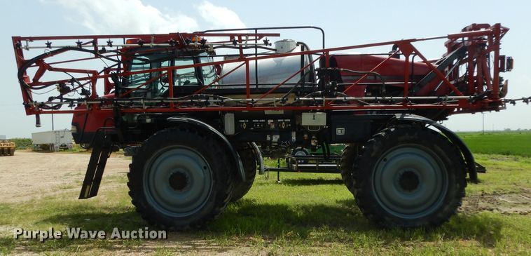 image for item DI5267 2011 Case IH Patriot 3330 sprayer
