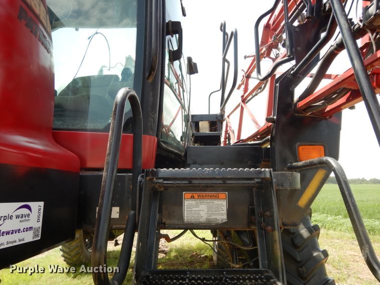 image for item DI5267 2011 Case IH Patriot 3330 sprayer