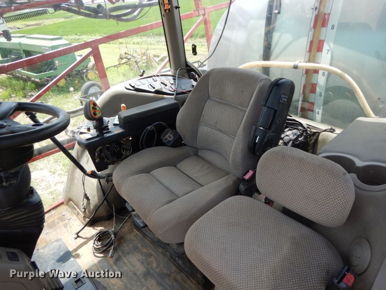image for item DI5267 2011 Case IH Patriot 3330 sprayer