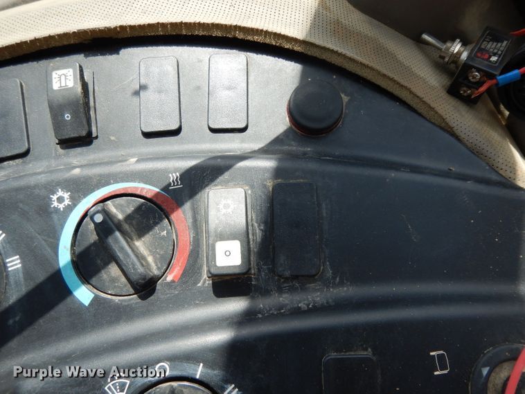 image for item DI5267 2011 Case IH Patriot 3330 sprayer