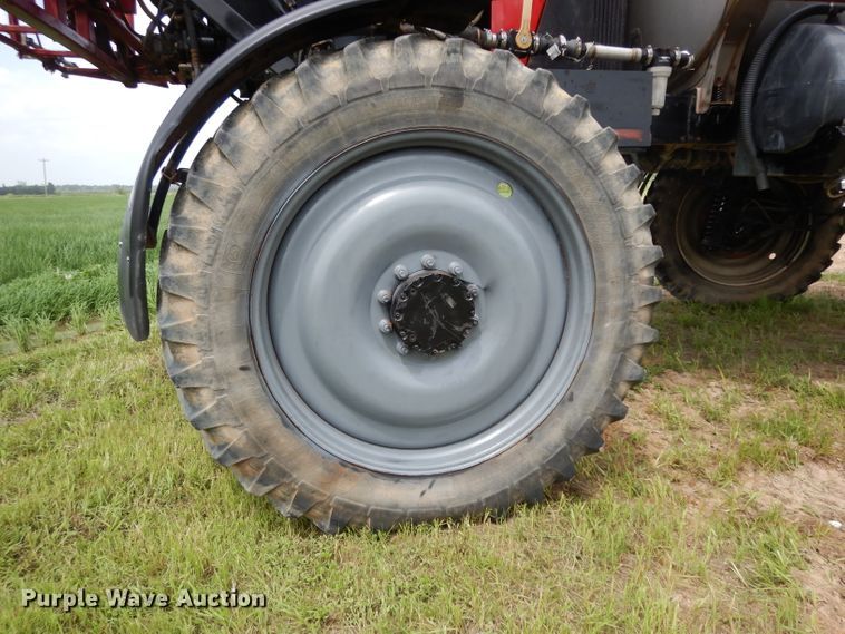 image for item DI5267 2011 Case IH Patriot 3330 sprayer