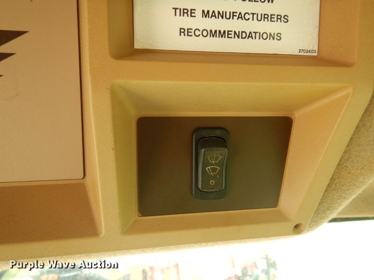 image for item DI5268 2009 Vector V300 applicator