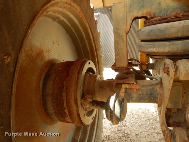 image for item DI5268 2009 Vector V300 applicator