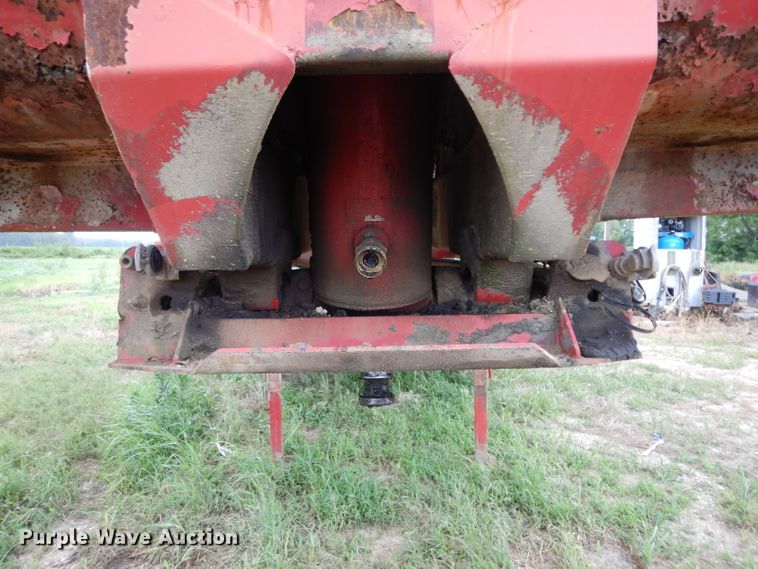 image for item DI5271 2006 Clement HL2626-3 end dump trailer