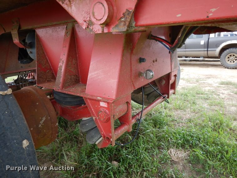 image for item DI5271 2006 Clement HL2626-3 end dump trailer