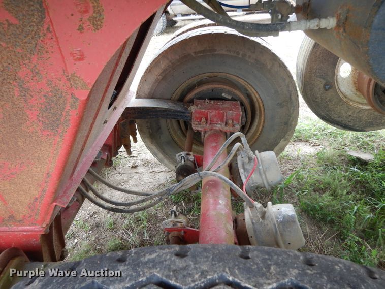 image for item DI5271 2006 Clement HL2626-3 end dump trailer