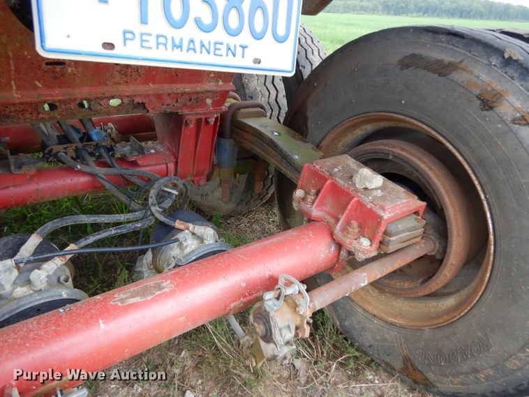 image for item DI5271 2006 Clement HL2626-3 end dump trailer