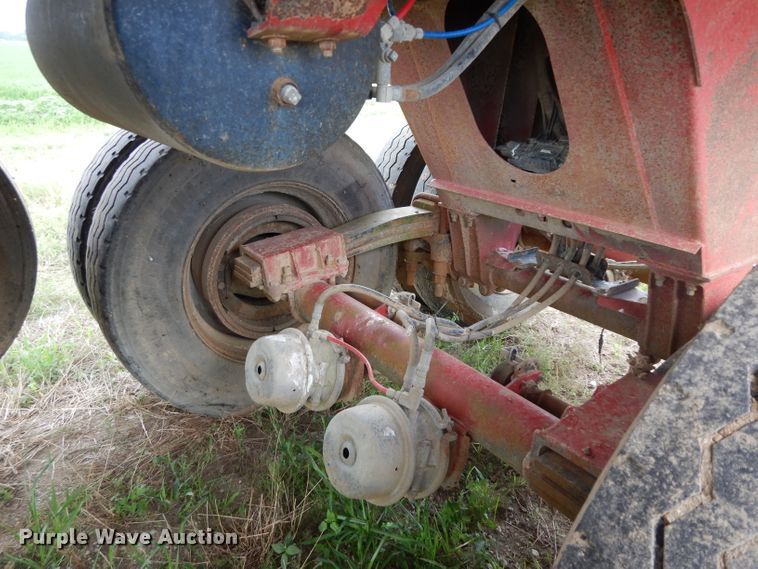 image for item DI5271 2006 Clement HL2626-3 end dump trailer