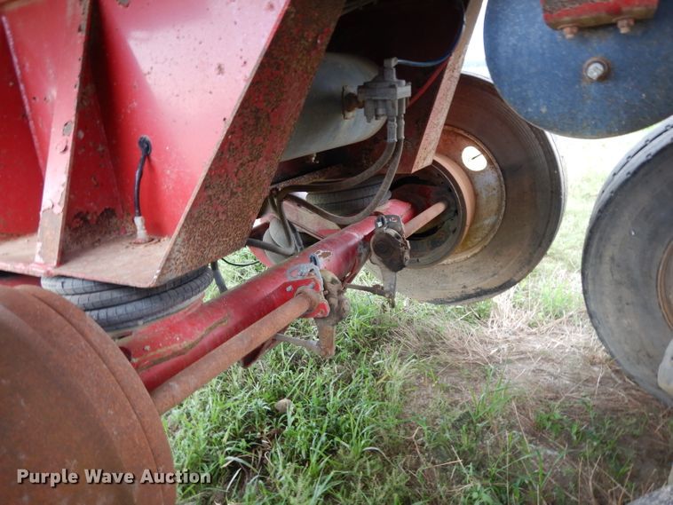 image for item DI5271 2006 Clement HL2626-3 end dump trailer