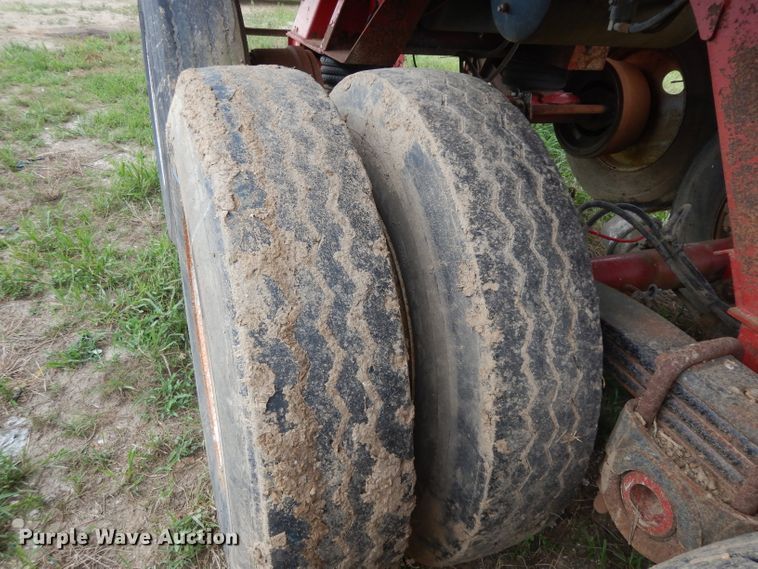 image for item DI5271 2006 Clement HL2626-3 end dump trailer