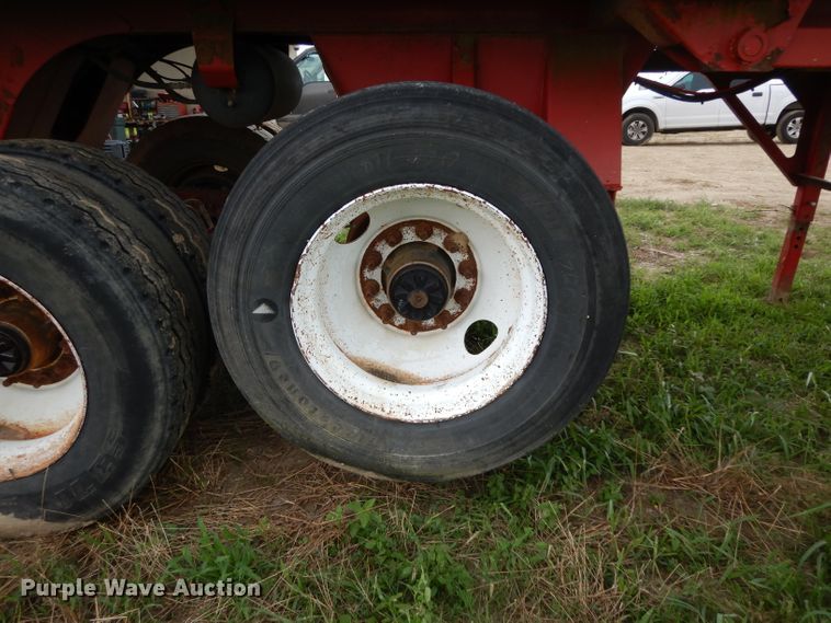 image for item DI5271 2006 Clement HL2626-3 end dump trailer