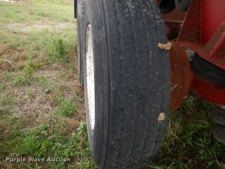 image for item DI5271 2006 Clement HL2626-3 end dump trailer