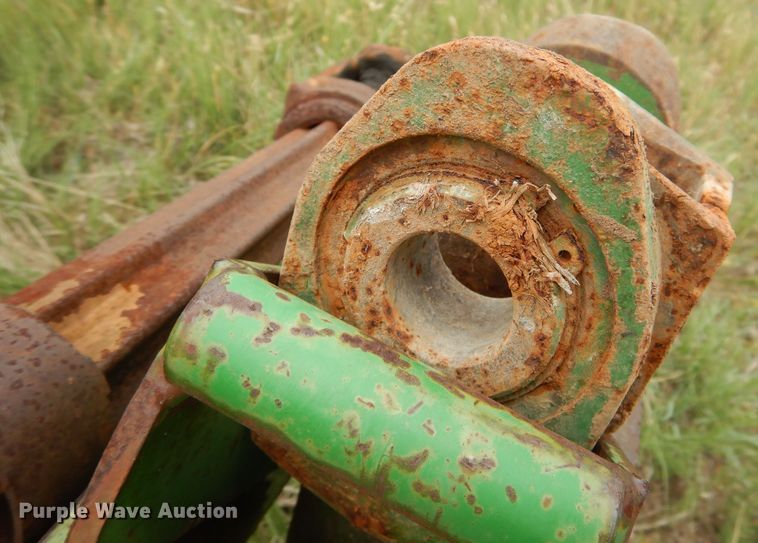 image for item GE9448 John Deere 1518 batwing rotary mower