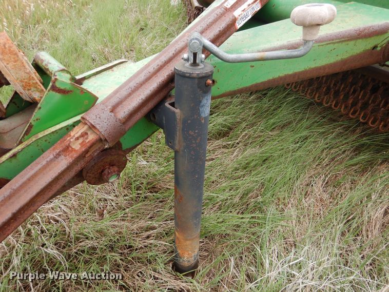 image for item GE9448 John Deere 1518 batwing rotary mower