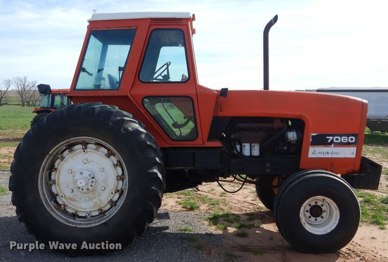 image for item GK9123 1975 Allis Chalmers AC7060 tractor