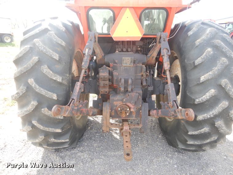 image for item GK9123 1975 Allis Chalmers AC7060 tractor
