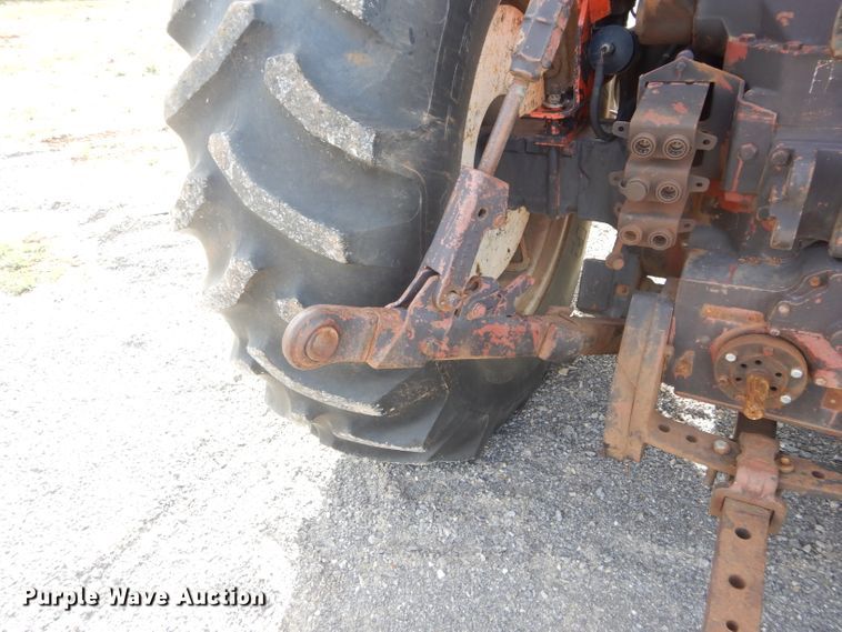 image for item GK9123 1975 Allis Chalmers AC7060 tractor