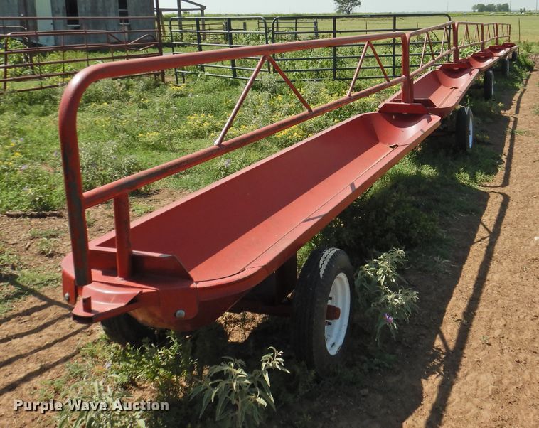 image for item GN9959 Feed Train mobile feed bunks