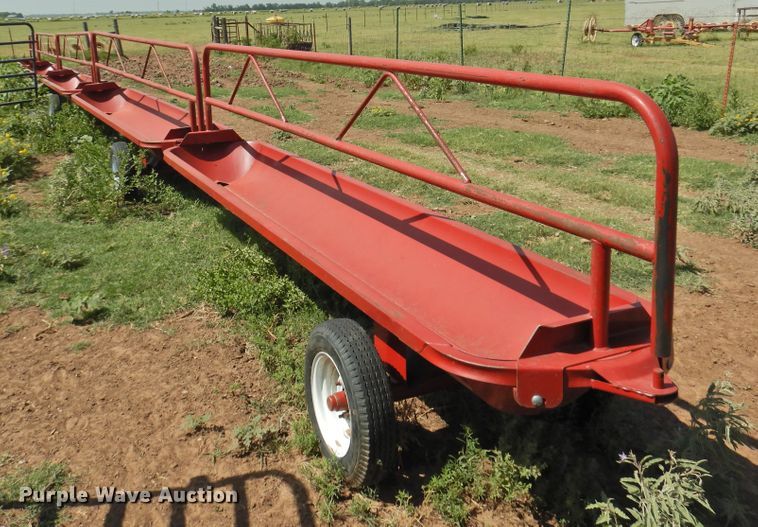 image for item GN9959 Feed Train mobile feed bunks