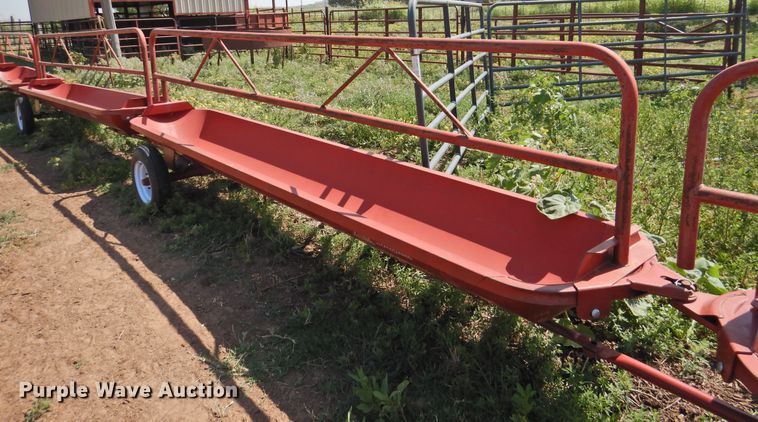 image for item GN9959 Feed Train mobile feed bunks