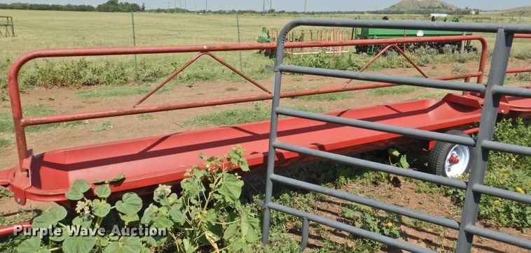 image for item GN9959 Feed Train mobile feed bunks