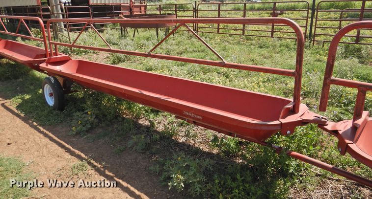 image for item GN9959 Feed Train mobile feed bunks