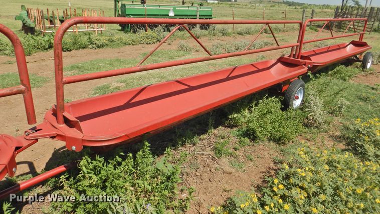 image for item GN9959 Feed Train mobile feed bunks