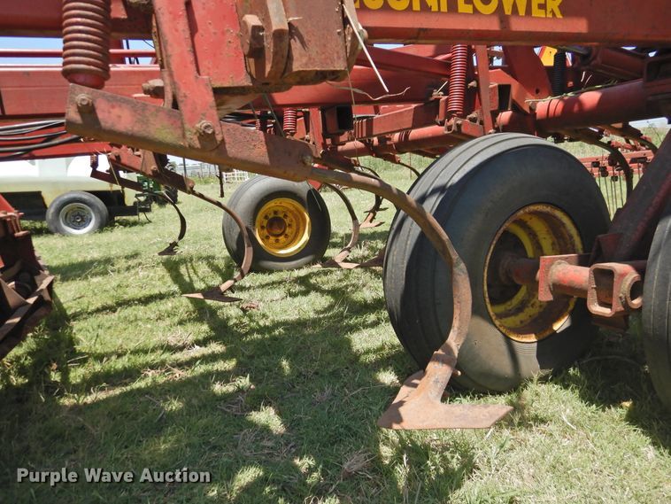 image for item GN9963 1997 Sunflower 6432-27 land finisher