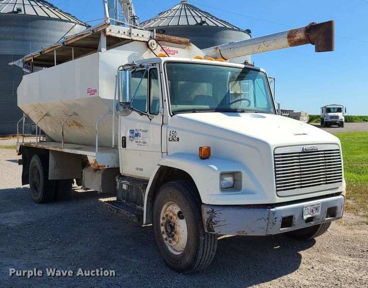 image for item GT9210 1999 Freightliner FL70  feed delivery truck