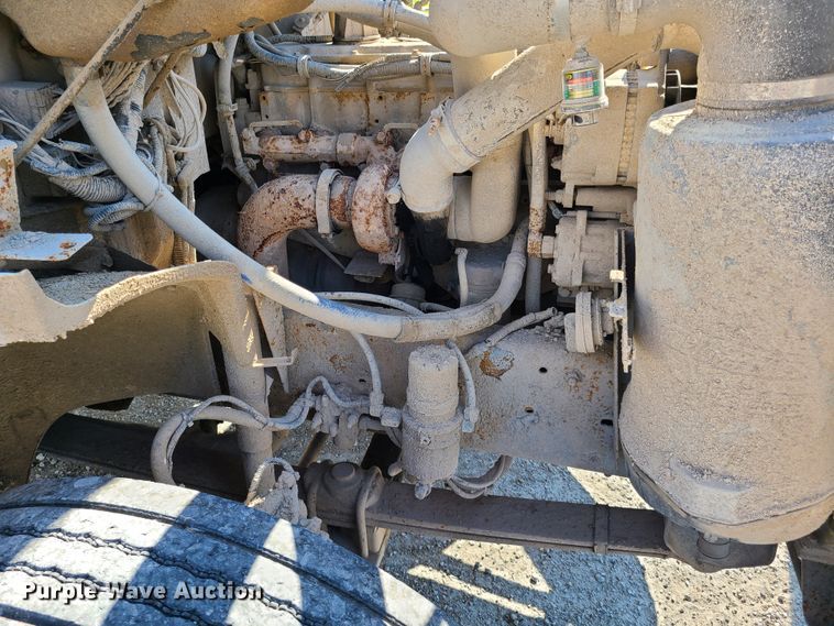 image for item GT9210 1999 Freightliner FL70  feed delivery truck