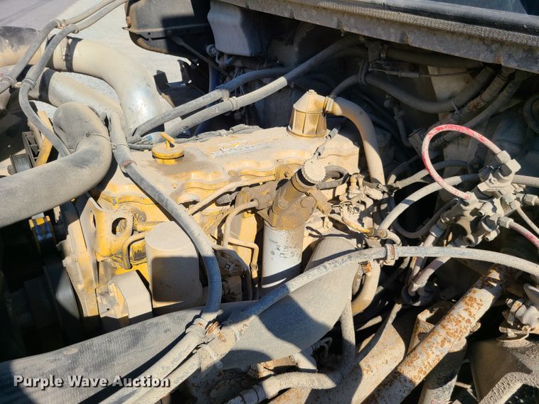 image for item GT9210 1999 Freightliner FL70  feed delivery truck