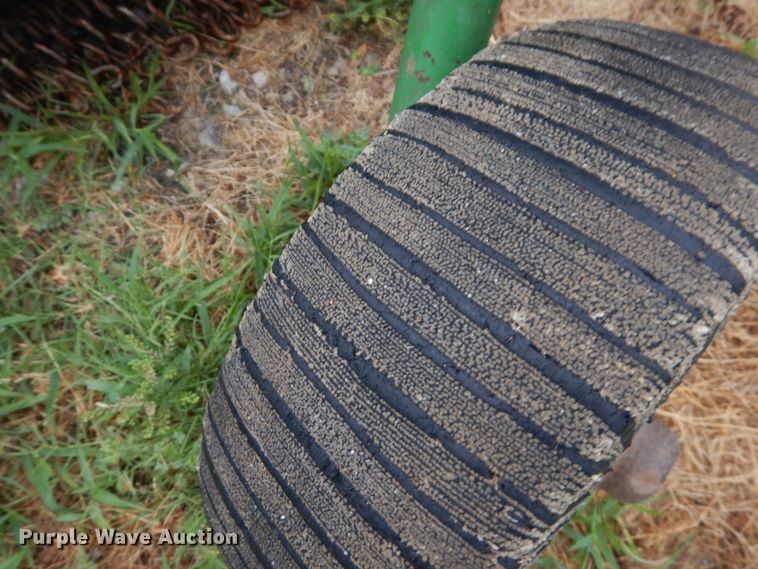 image for item GT9333 John Deere MX10 rotary mower