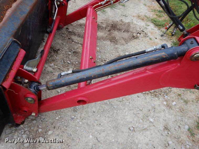 image for item GT9340 Mahindra Max 26L loader