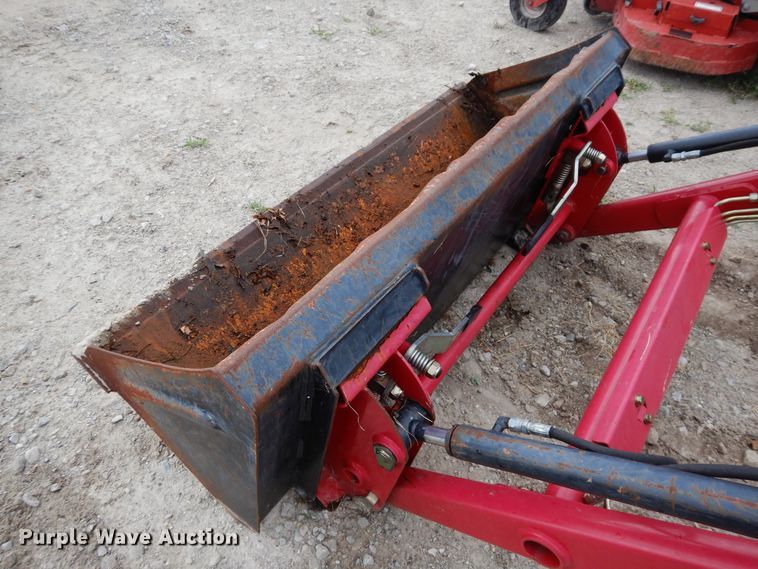 image for item GT9340 Mahindra Max 26L loader