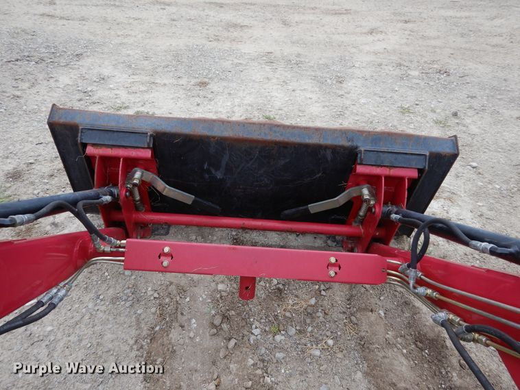 image for item GT9340 Mahindra Max 26L loader