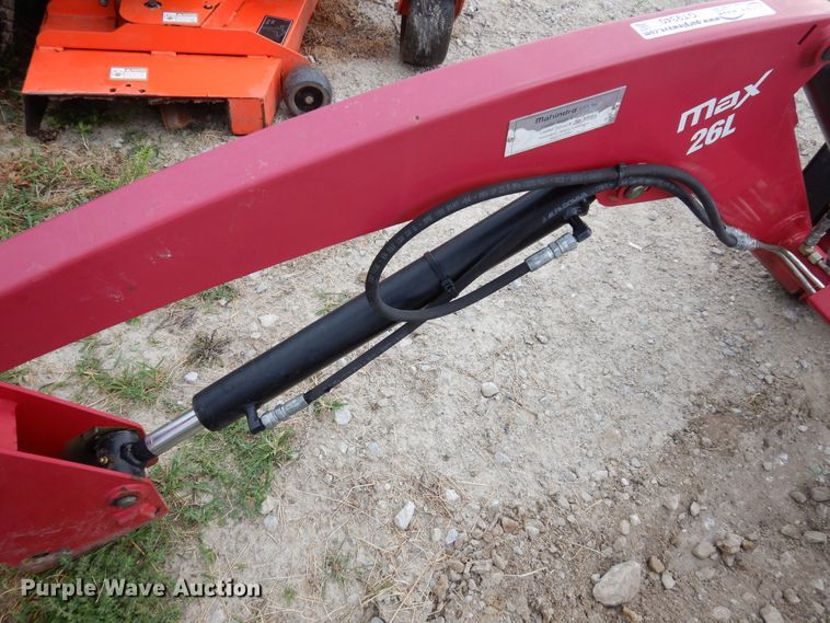 image for item GT9340 Mahindra Max 26L loader