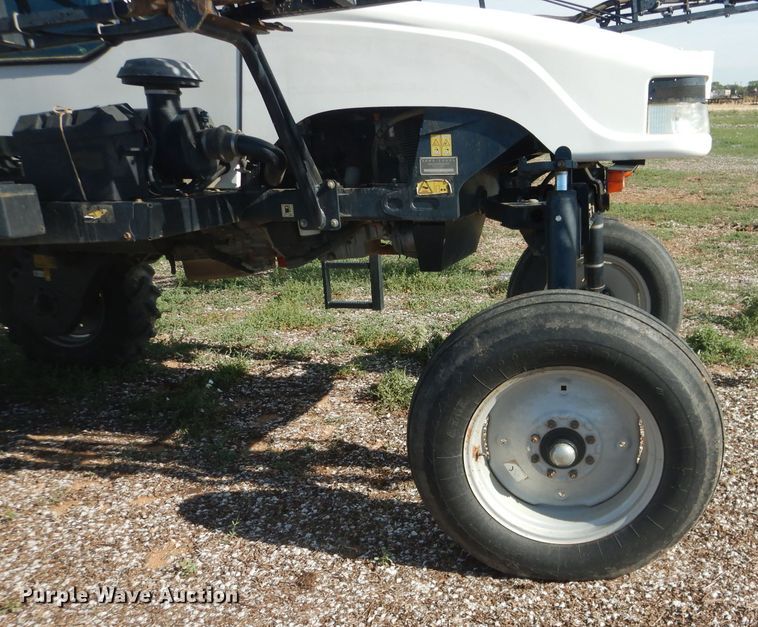 image for item HC9055 2009 AGCO Spra-Coupe 4460 sprayer