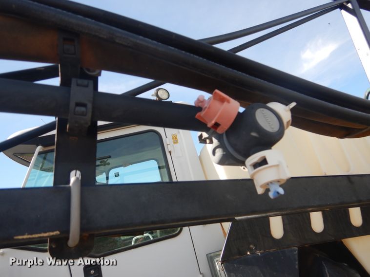 image for item HC9055 2009 AGCO Spra-Coupe 4460 sprayer