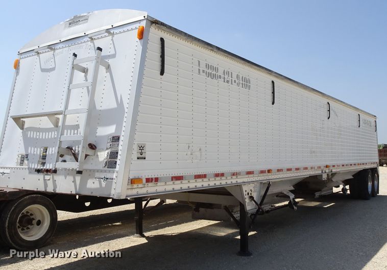 image for item HC9067 2007 Wilson DWH-551C double hopper bottom grain trailer