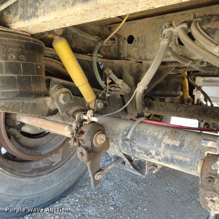 image for item HC9067 2007 Wilson DWH-551C double hopper bottom grain trailer