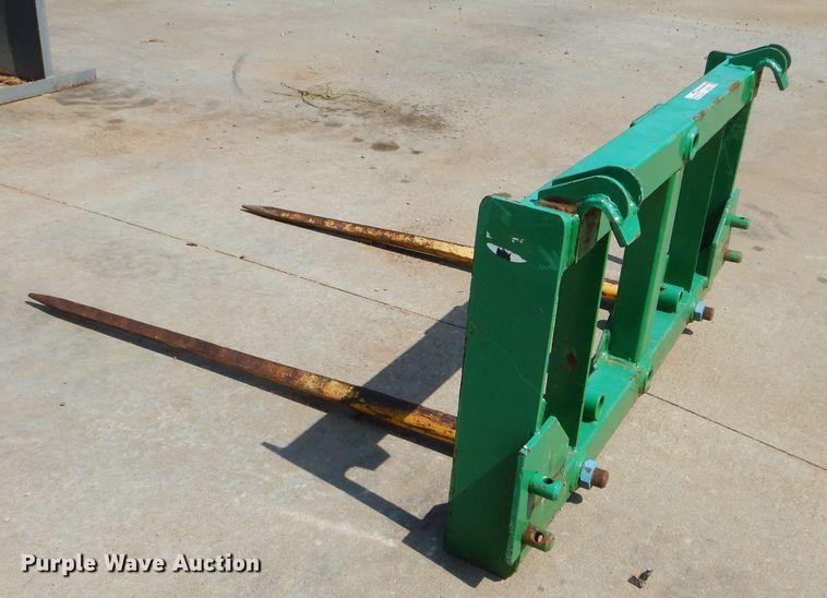 image for item HJ9813 Frontier bale spear