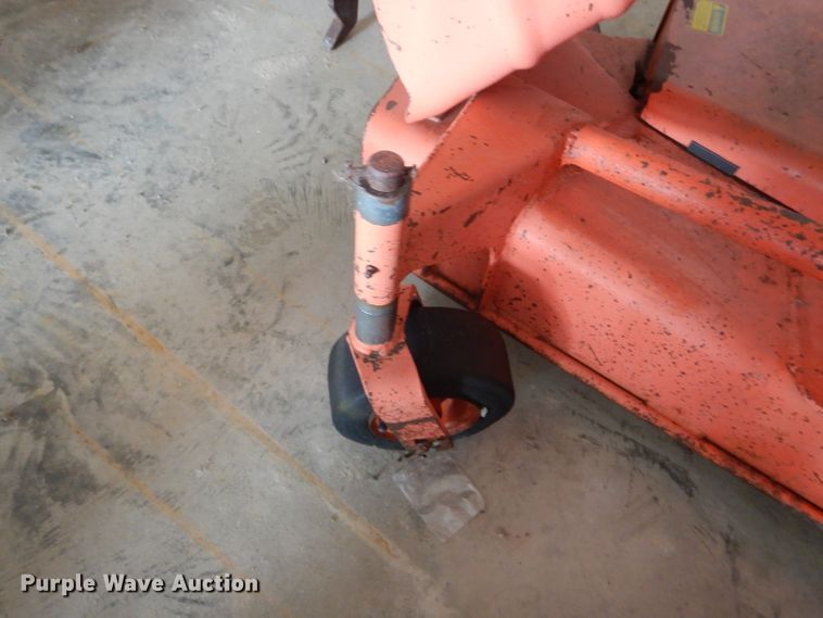 image for item HM9648 Kubota RCR-72 finish mower