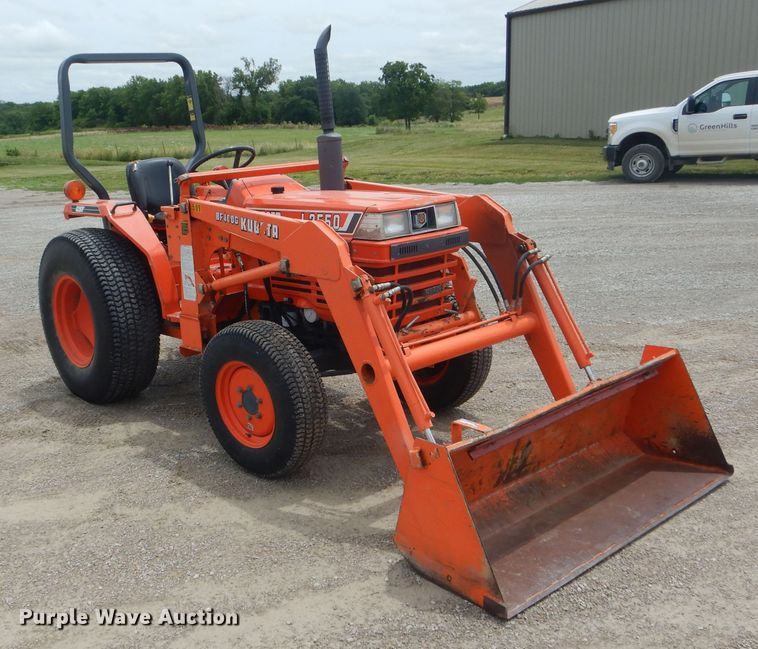image for item HM9649 Kubota L2550D  MFWD tractor